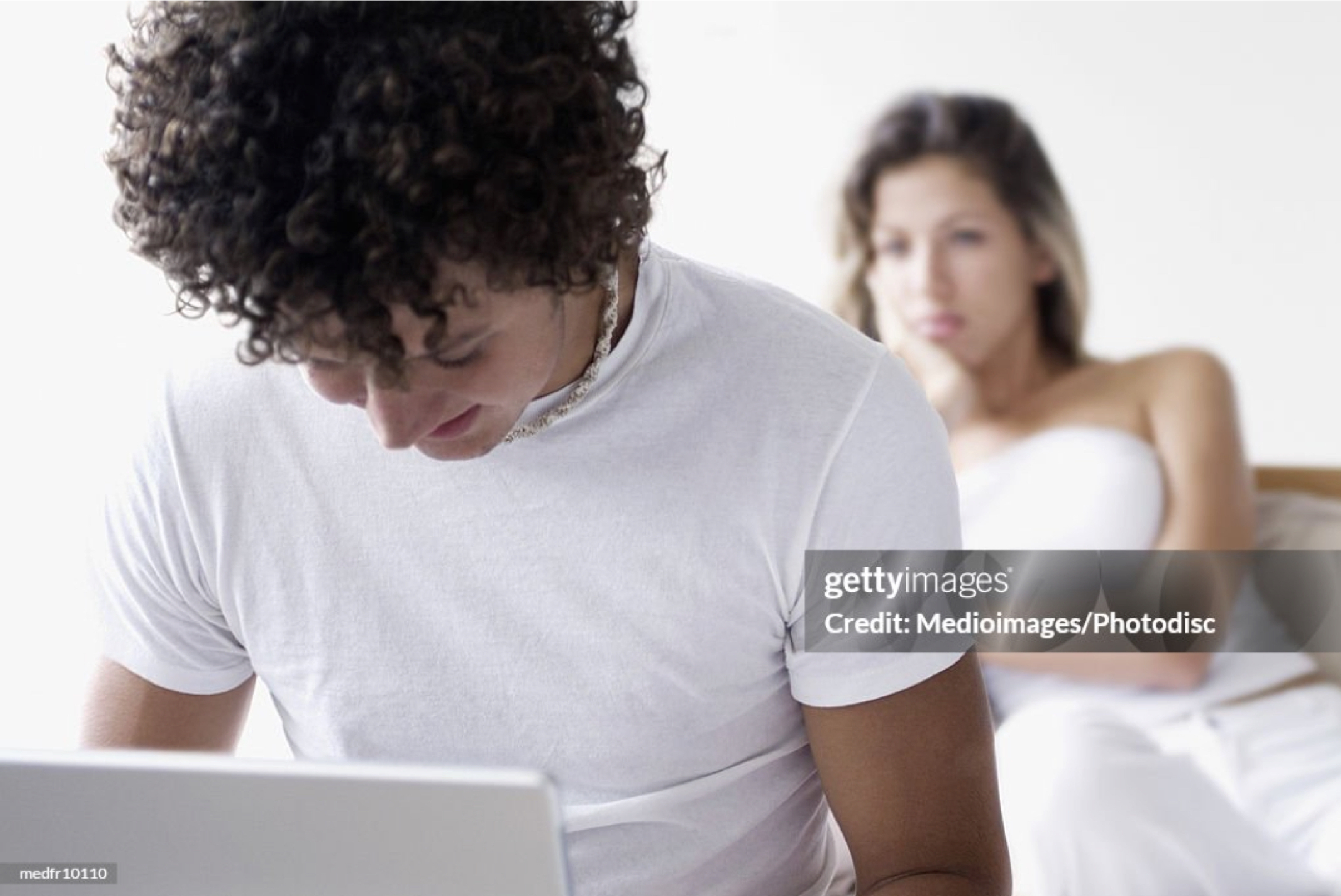 AITA for not spending my anniversary with my girlfriend?